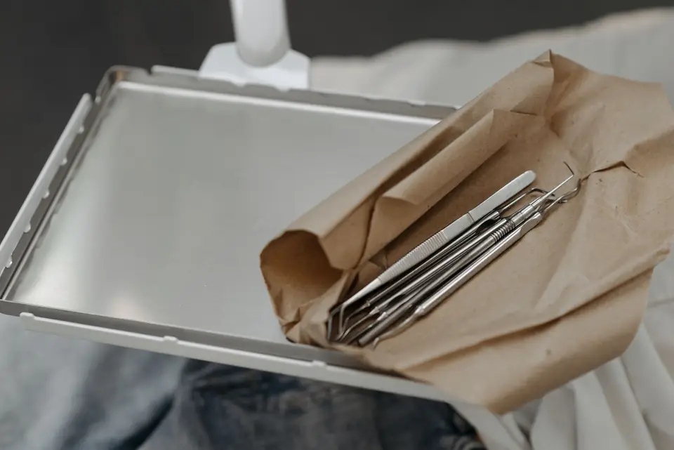 Instrumental esterilizado en bolsas selladas